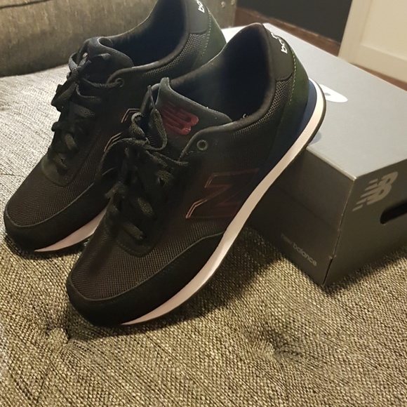NB (New Balance) Mens shoes - Picture 1 of 3
